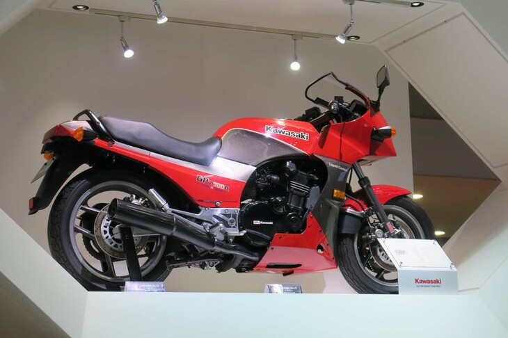 カワサキGPZ900R（1984年）
