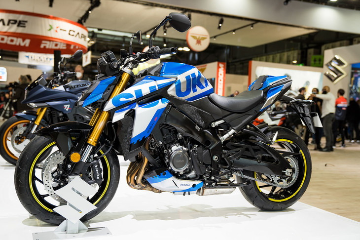 プレスデーでは、2020年にスズキのファクトリーチームから参戦し、MotoGPのタイトルを獲得したジョアン・ミルも登場。そのファクトリーチーム「チーム・スズキ・エスター」のグラフィックをモチーフにした、特別カラーの「GSX-S1000」をアンベールした。