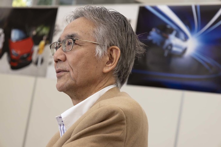 初めて「日産ノート」に触れたときは、既存のガソリン車とのドライバビリティーの違いに戸惑ったそうだ。