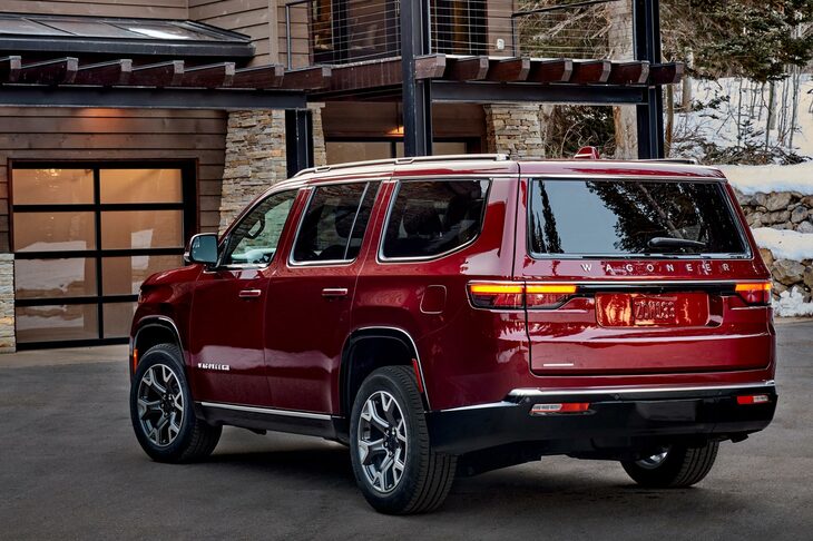 ほった「『ワゴニア』はジープのなかでも高級SUVに特化したサブブランドですからね。ジープのほかの車種と比べたら、ちょっと特異ではありますよ」