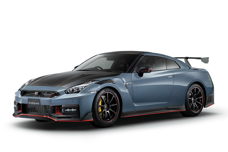 2024年6月に発売された「日産GT-R」の2025年モデル。トップモデルに位置づけられる「NISMOスペシャルエディション」の価格はなんと3061万3000円。