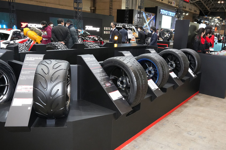 横浜ゴムブースの様子。