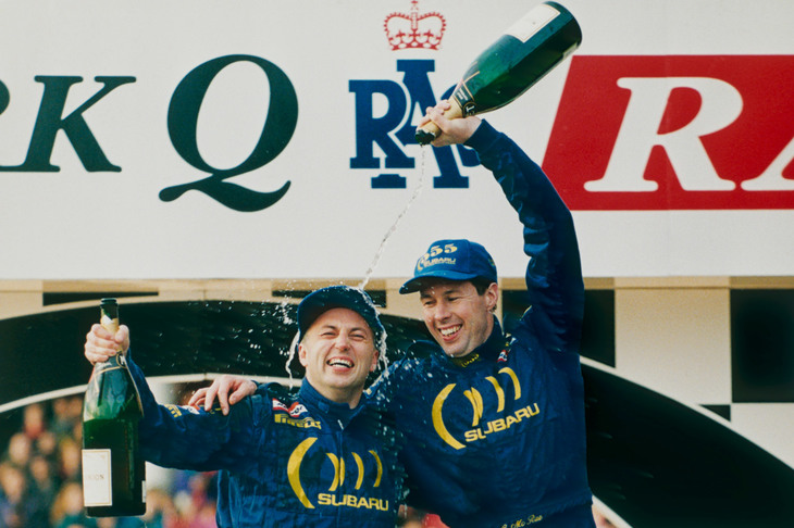 長年にわたりスバルのエースとして活躍してきたコリン・マクレー（右）。1991年よりスバルのラリーチームに所属し、1999年にフォードに移籍するまで活躍し続けた。