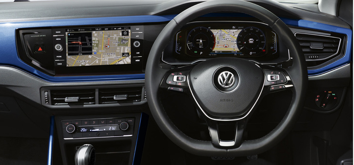 エナジェティックオレンジメタリックのボディーカラー（有償オプション）を選択すると、インテリアも同色でコーディネートされる。