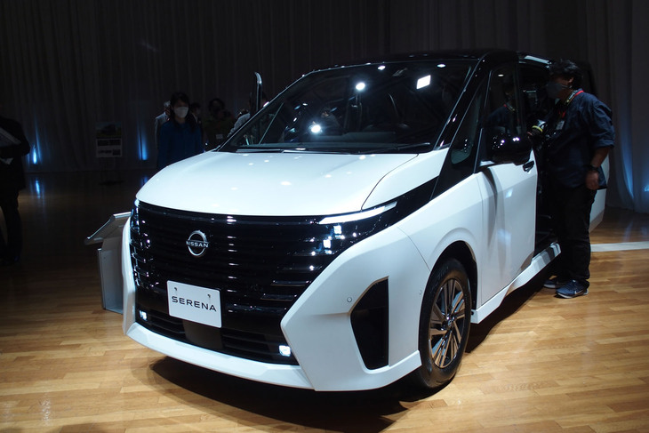 日産セレナe-POWERハイウェイスターV