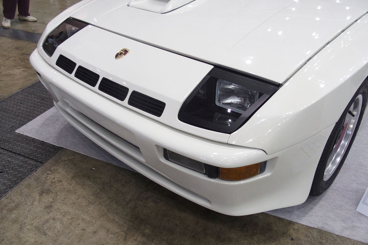 ポルシェ924カレラGTSスタイル（1980年）