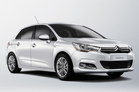 シトロエンが「C4」の装備と仕様を見直し