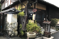 ドイツ料理店も町並みに溶け込んでいる。