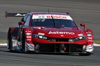 予選トップのNo.17 Astemo CIVIC TYPE R-GT（塚越広大／太田格之進）は3位でフィニッシュ。CIVIC TYPE R-GTは開幕から2戦連続で3位となった。