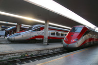 「特急フレッチャロッサ」。2015年にフィレンツェ・サンタ・マリア・ノヴェッラ駅で。