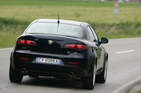 アルファロメオ・アルファ159 2.2 JTS（FF/6MT）／3.2 V6 Q4（4WD/6MT）【海外試乗記】の画像