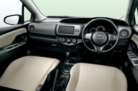 「1.3F」のインテリア。
    