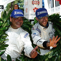 グラナイ氏（写真左）とドライバーのジャンドメニコ・バッソ氏（写真右）。