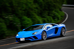 究極のオープン「アヴェンタドールJ」登場【ジュネーブショー2012