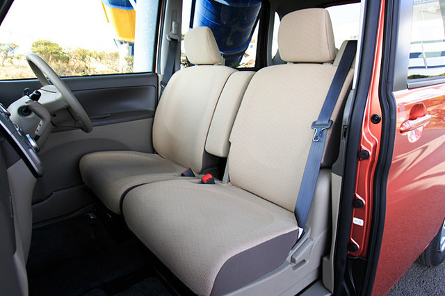 ダイハツ・タントX（FF/4AT）【ブリーフテスト】 ダイハツ・タントX