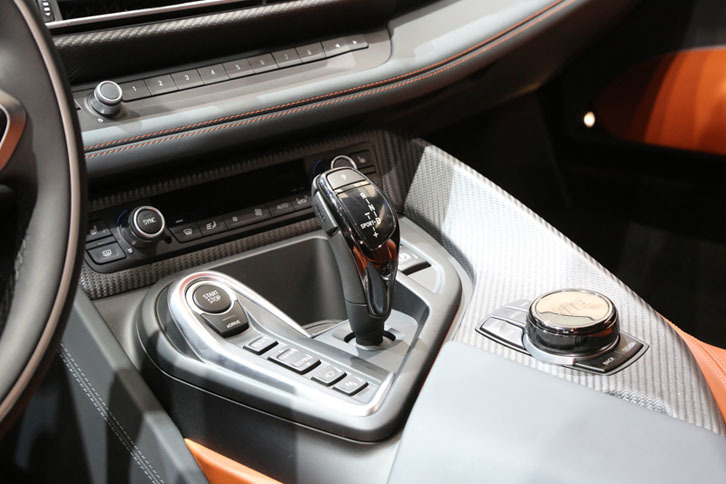 BMW i8クーペ（インテリア）