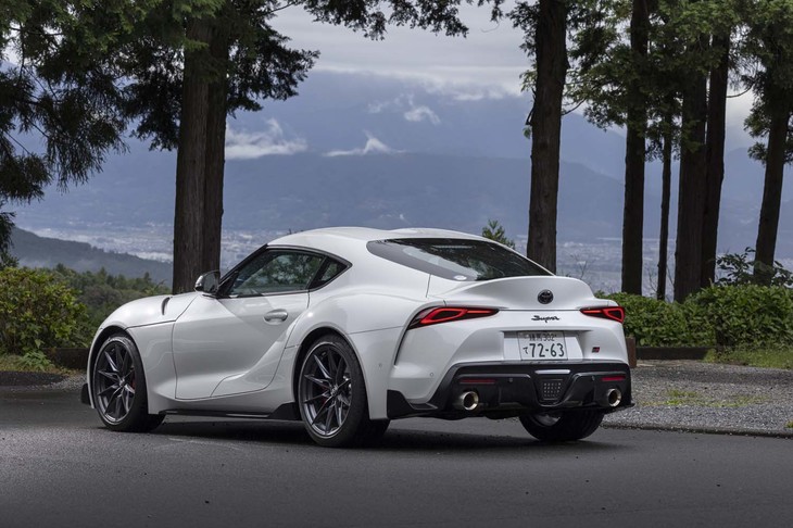 2022年の秋からデリバリーが始まった最新の「トヨタ・スープラ」。今回の試乗車は最上級グレード「RZ」。