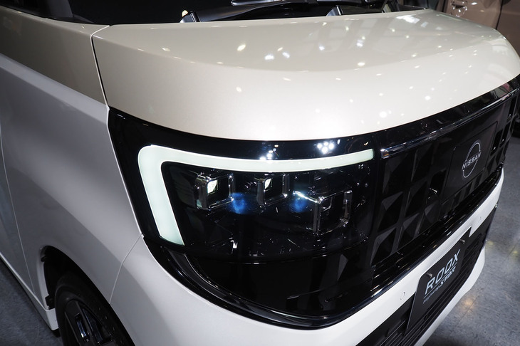 日産ルークス ハイウェイスター（ヘッドランプ）