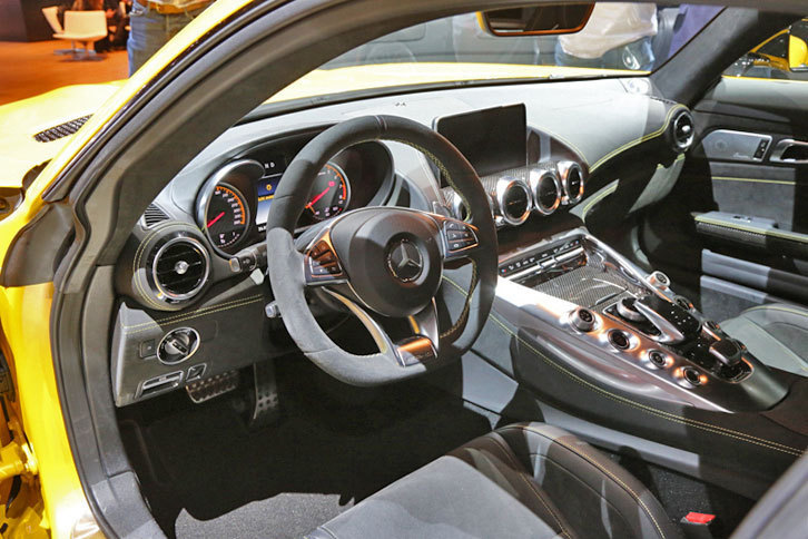 メルセデスAMG GT S