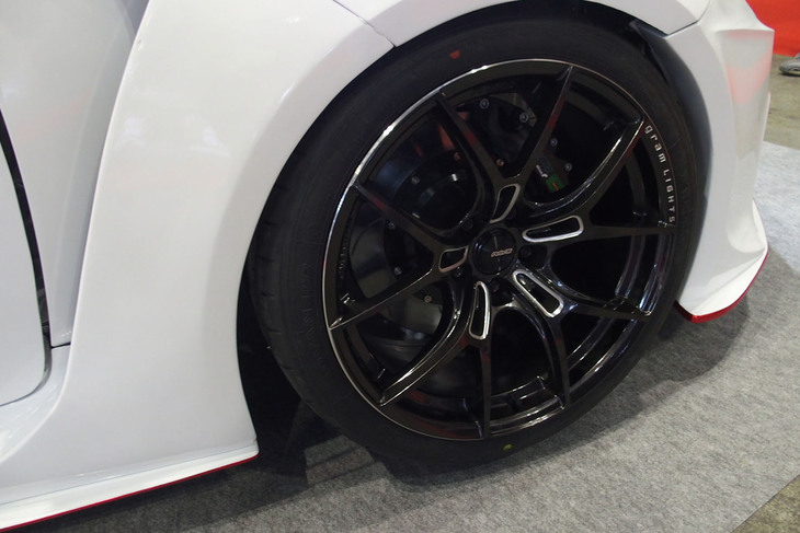 レクサスRC（ヴェルテックス／ティーアンドイー）