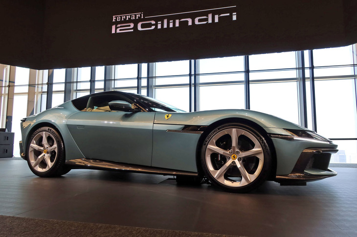 フェラーリ12チリンドリ