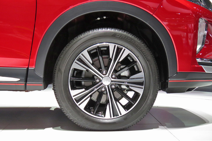 三菱エクリプス クロス