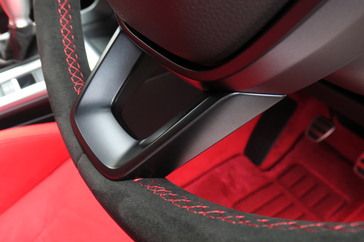 ホンダ・シビック タイプR（ステアリングホイール）