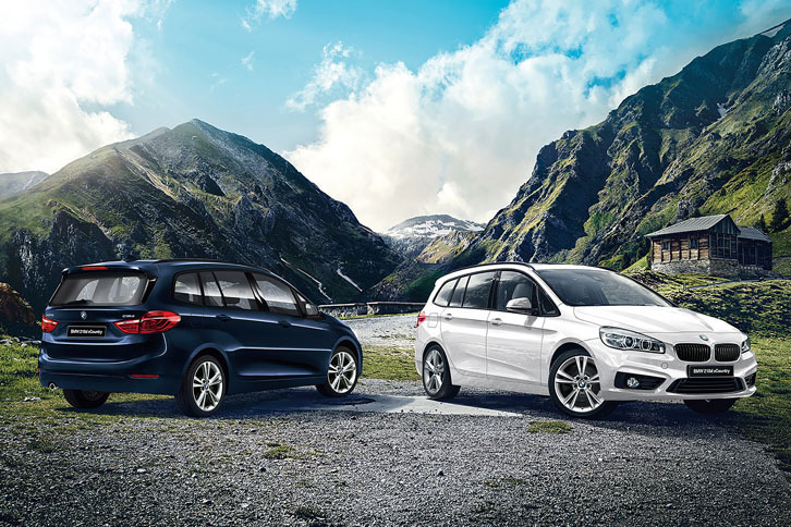 ボディーカラーは専用色のインペリアルブルー（左）と、アルピンホワイトの2色が用意される。