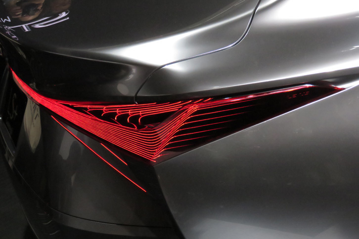 レクサスLS＋コンセプト（テールランプ）