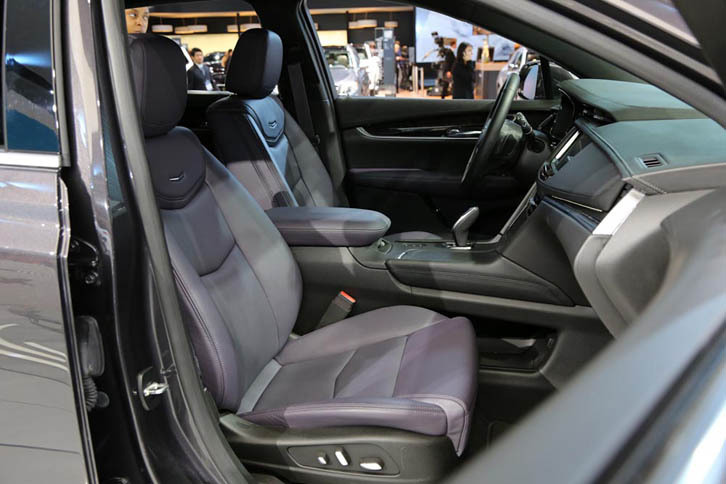 キャデラックXT5