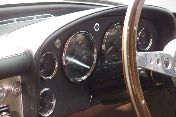 アルヴィス3リッター グラバー スーパークーペ（コンティニュエーションモデル）