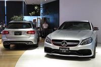 「メルセデスAMG C63」の発表会場から（その3）