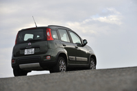 フィアット・パンダ4×4 ROCK 1.3 16V マルチジェット