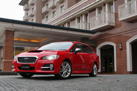 2014年6月には、日本の道を意識して開発したというワゴン「レヴォーグ」が発売された。ボディーサイズは4代目「レガシィ」に近く、走りのうえでもスポーティーなキャラクターが与えられている。