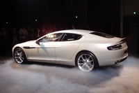 「アストン・マーティン ラピードS」日本上陸の画像