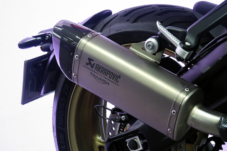 トライアンフ・トライデント800