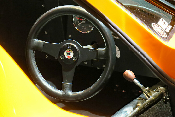 マクラーレンM6GT 1969年（ステアリングホイール）