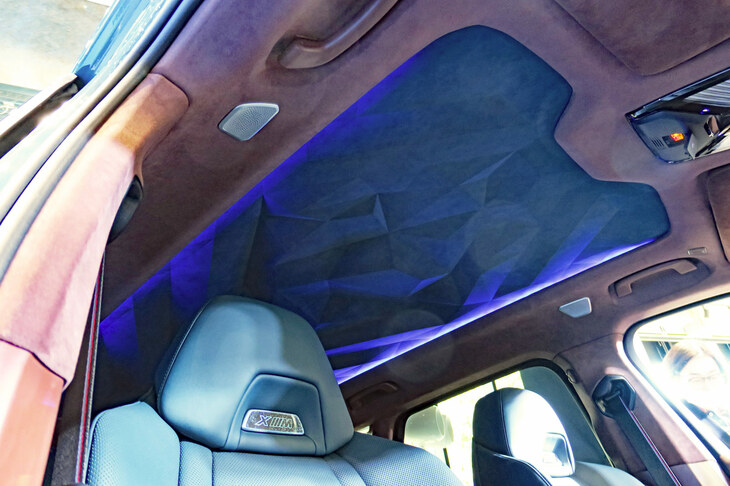 BMW XM（ルーフ）