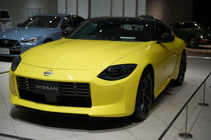 アツいスポーツモデルといえば、新型「フェアレディZ」もなにかと話題の一台だ。ただ、半導体不足やコロナ禍の影響で納期に遅れが出ており、2022年7月末で受注を一時停止する事態になっている。