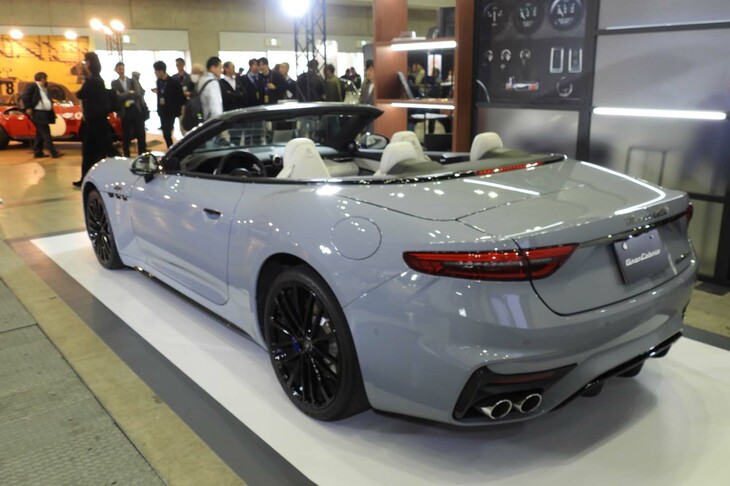 マセラティ・グランカブリオ