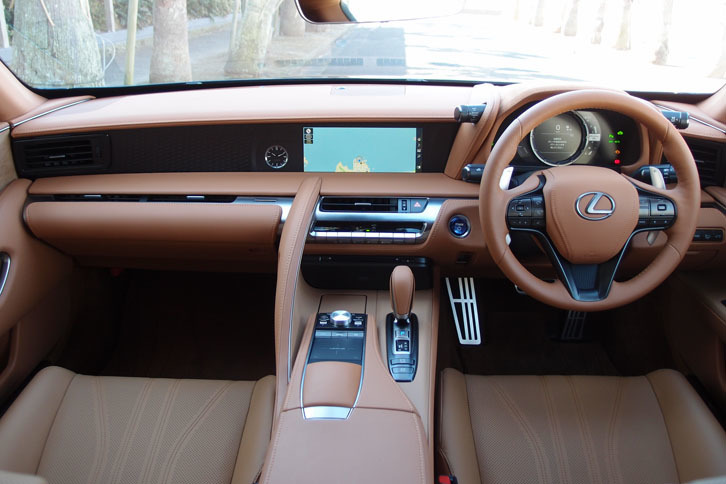 レクサスLC500h（インテリア）