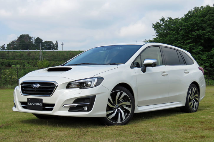 マイナーチェンジを受けた「スバル・レヴォーグ」。安全運転支援システム「アイサイト」に、新機能「アイサイト・ツーリングアシスト」が追加された。
