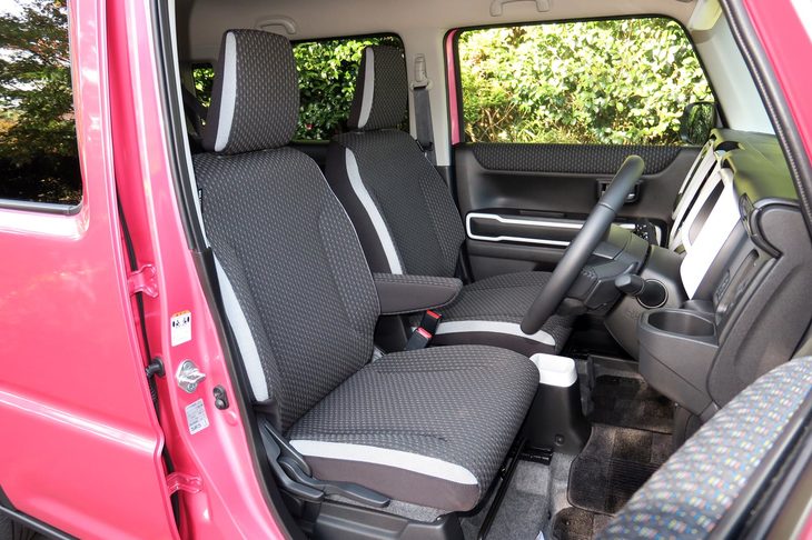 スズキ・ハスラー ハイブリッドXターボ（4WD）（フロントシート）