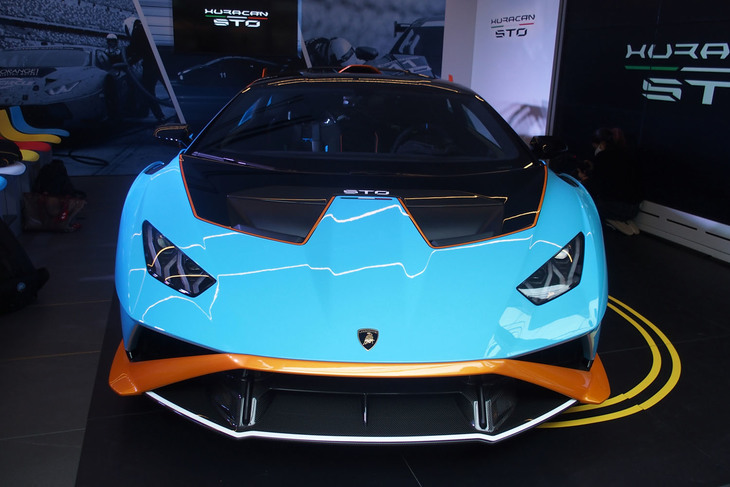 ランボルギーニ・ウラカンSTO（フロントマスク）