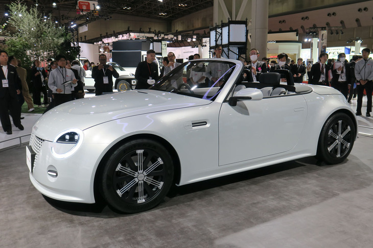 ダイハツの「ビジョン コペン」は完成度も注目度もピカイチ。現行の「GRコペン」のようにトヨタとタッグを組むかたちでならありかもしれない。