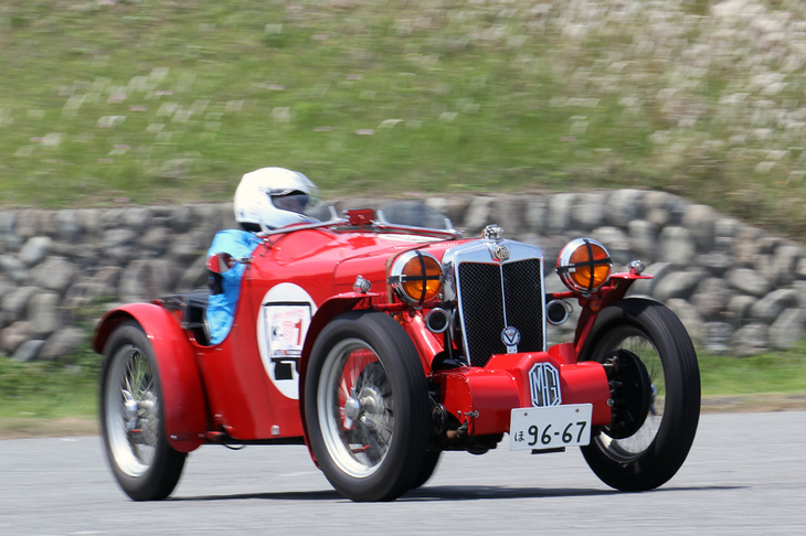 戦前車およびそれに準ずる車両によるKクラスで、前回に続いて連勝を飾った「MG PA」。1934年から36年まで作られたモデルで、今回唯一の戦前車だった。