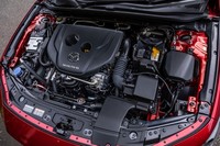 今回のテスト車に搭載されるエンジンは1.8リッター直4ディーゼルターボで、最高出力116PS、最大トルク270N・mという実力。6段ATと組み合わされる。