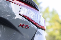 1974年に初代「シビック」に初めて設定された「RS」。当時と同じく最新モデルでも「ロードセーリング」を意味している。