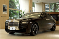 「ロールス・ロイス・ゴースト」の「Cornes Golden Jubilee Collection」
    