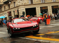 イタルデザイン・ジウジアーロのコンセプトカーもコースをたどった。2012年の「ブリヴィド」（写真奥）が2013年の「パルクール」を追う。